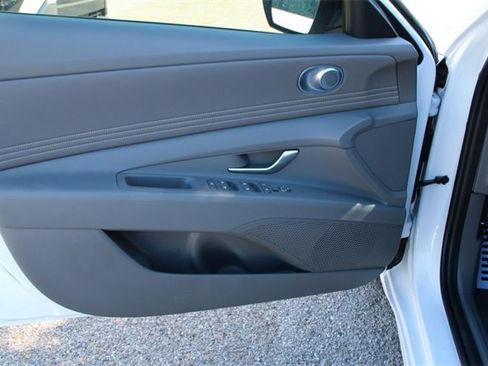 New 2026 Hyundai Elantra Sport image 11