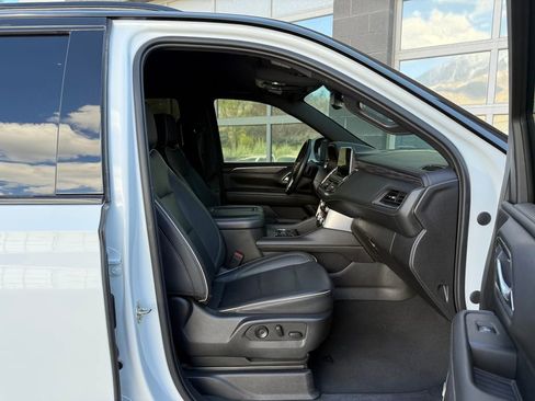 Used 2023 GMC Yukon SLT AWD/4WD image 22