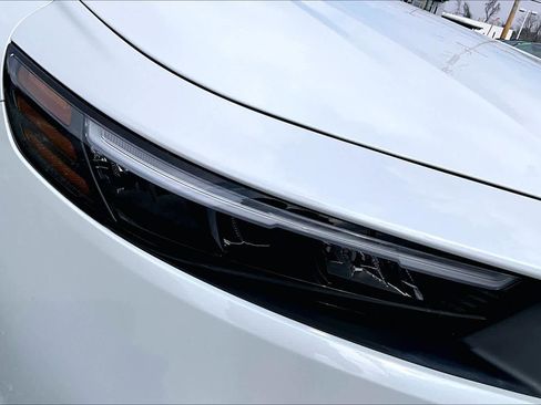 Used 2025 Honda Accord Sport image 28