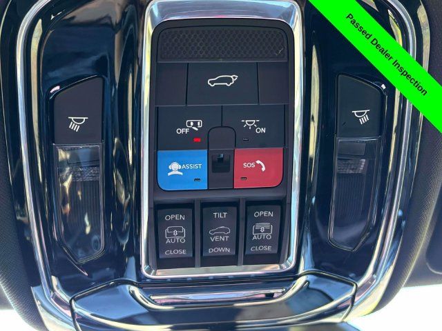 Used 2024 Jeep Grand Cherokee Summit AWD/4WD image 24