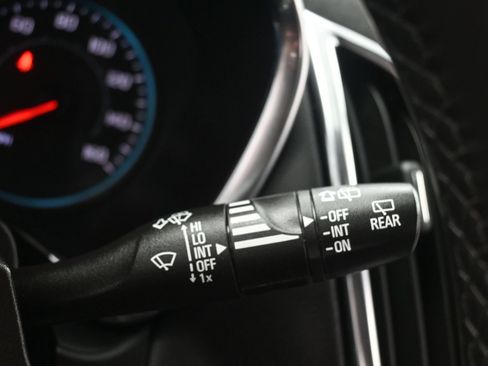 Used 2024 Chevrolet Equinox LT AWD/4WD image 24