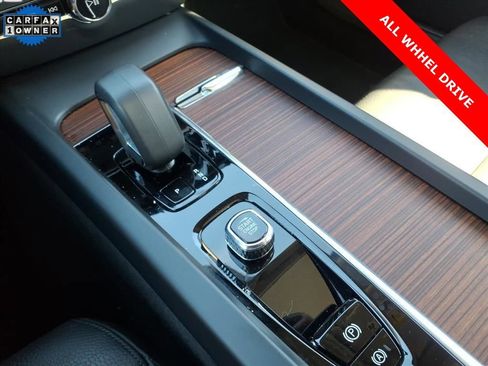 Used 2024 Volvo S60 B5 Plus image 17