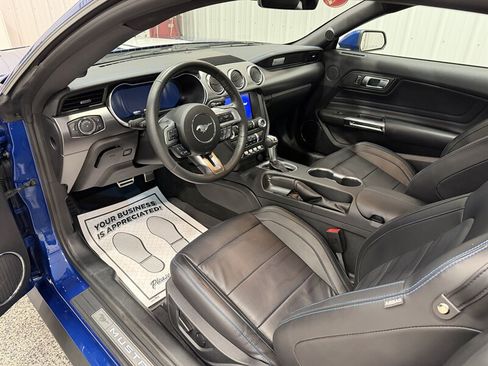 Used 2022 Ford Mustang GT Premium w/ Equipment Group 401A RWD image 6