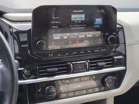 Certified 2025 Nissan Pathfinder SL w/ SL Premium Package image 29