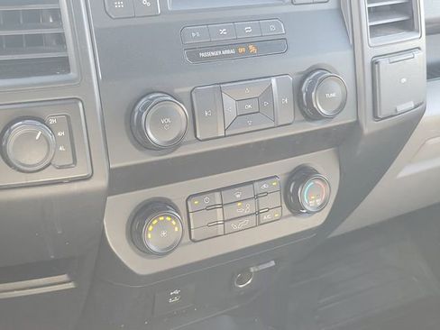 Used 2019 Ford F150 XL w/ Equipment Group 101A Mid AWD/4WD image 27