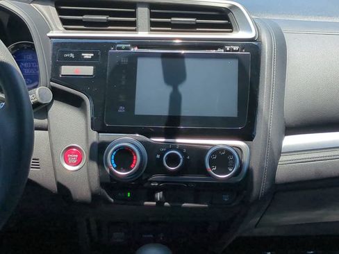 Used 2015 Honda Fit EX image 17