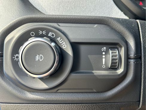 Certified 2025 Jeep Wrangler Unlimited Sahara AWD/4WD image 25