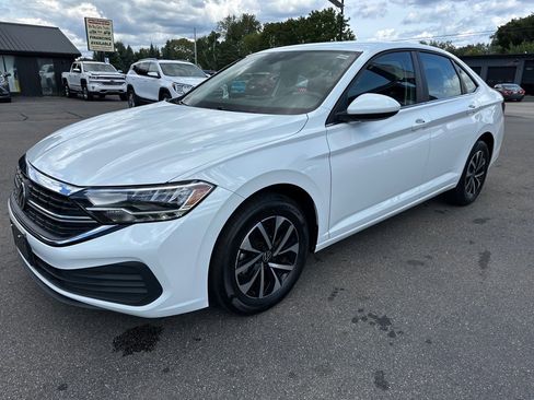 Used 2024 Volkswagen Jetta S image 1