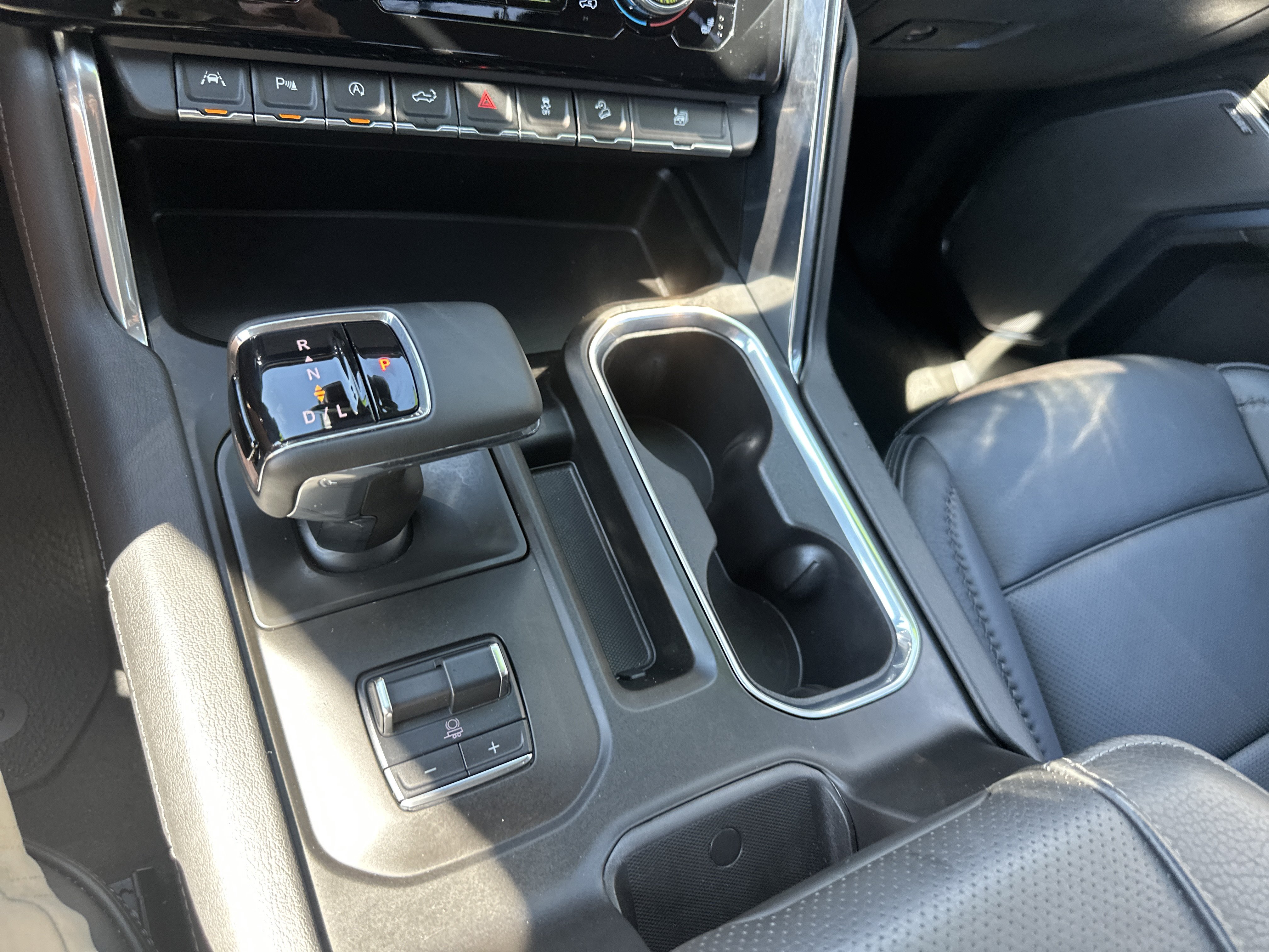 Used 2024 GMC Sierra 1500 Denali w/ Technology Package AWD/4WD image 19