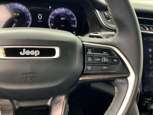 Used 2023 Jeep Grand Cherokee L Limited image 25