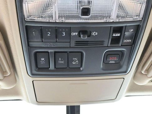 Used 2016 Toyota 4Runner Limited AWD/4WD image 30