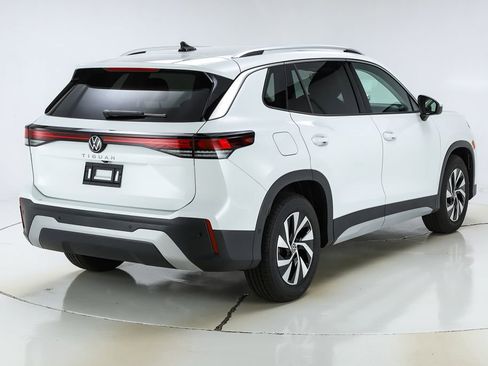 New 2026 Volkswagen Tiguan S image 9