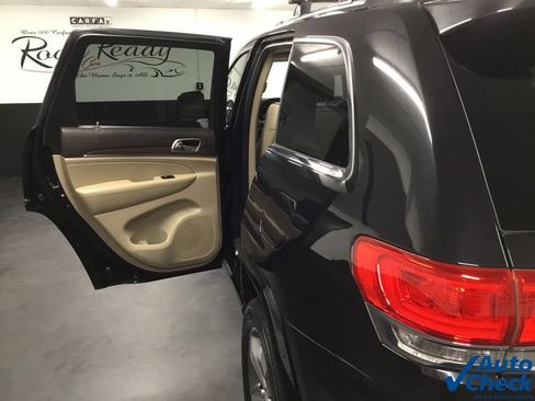 Used 2014 Jeep Grand Cherokee Overland AWD/4WD image 28