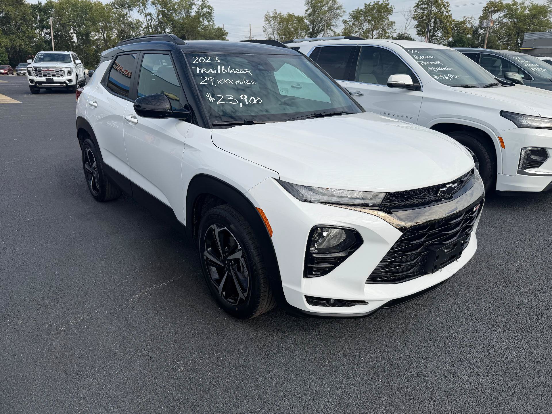 Used 2023 Chevrolet TrailBlazer RS FWD image 4