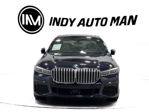 Used 2021 BMW 750i xDrive w/ Executive Package AWD/4WD image 9