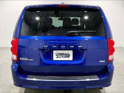 Used 2018 Dodge Grand Caravan SE w/ UConnect Hands-Free Group image 6