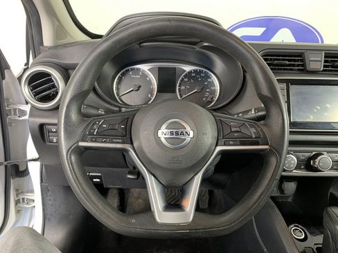 Used 2021 Nissan Versa S FWD image 22