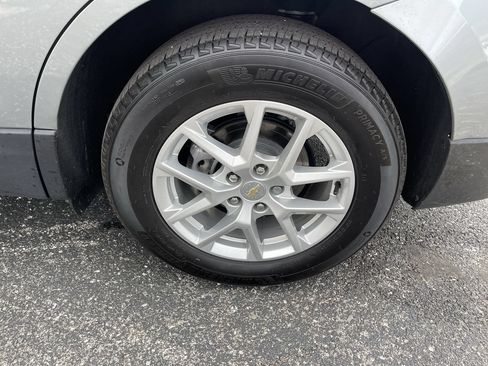 Used 2024 Chevrolet Equinox LT w/ LPO, Floor Liner Package FWD image 31