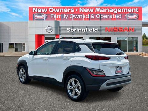 Used 2023 Hyundai Kona SEL w/ Winter Weather Package AWD/4WD image 6