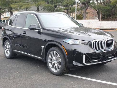 New 2026 BMW X5 xDrive40i w/ Climate Comfort Package image 1