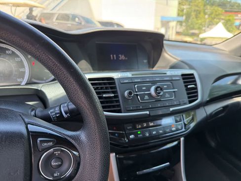 Used 2017 Honda Accord LX image 22