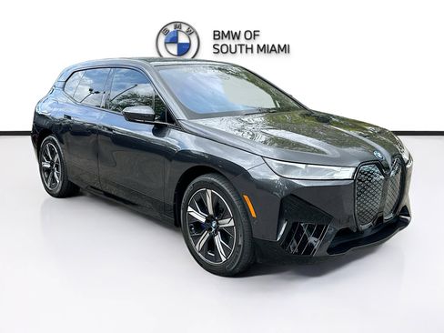 Certified 2025 BMW iX xDrive50 image 1