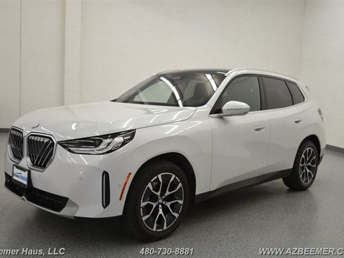 Used 2025 BMW X3 xDrive30i w/ Premium Package AWD/4WD image 4