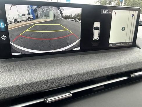 Used 2025 Genesis GV70 2.5T image 17