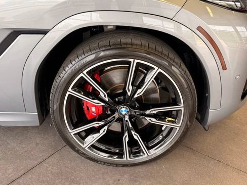 Used 2024 BMW X6 M60i AWD/4WD image 25