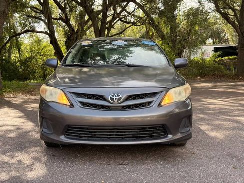 Used 2011 Toyota Corolla LE FWD image 2