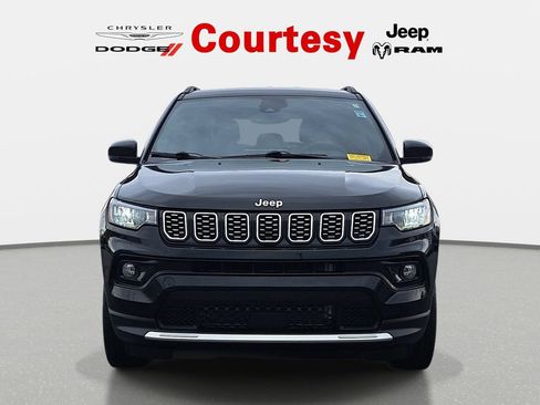 Certified 2024 Jeep Compass Limited AWD/4WD image 9