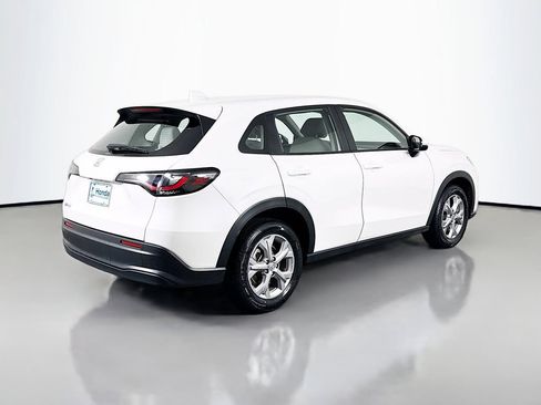 Certified 2024 Honda HR-V LX image 7