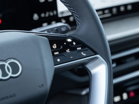 New 2025 Audi Q5 Premium Plus image 12