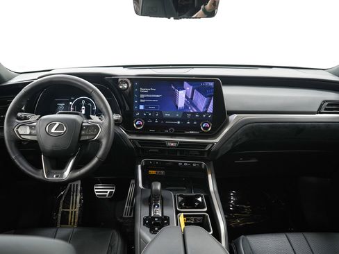 Used 2024 Lexus TX 500h AWD image 17