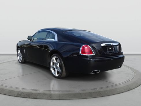 Used 2015 Rolls-Royce Wraith image 4