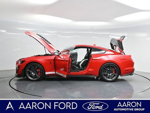 Used 2020 Ford Mustang Shelby GT500 w/ Technology Package RWD image 4