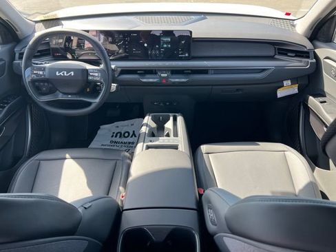New 2026 Kia EV9 Light RWD image 10