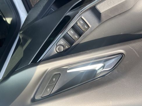 New 2026 Chevrolet Equinox LT w/ Convenience Package II image 14