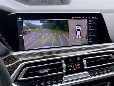 Used 2019 BMW X5 xDrive40i w/ M Sport Package AWD/4WD image 28