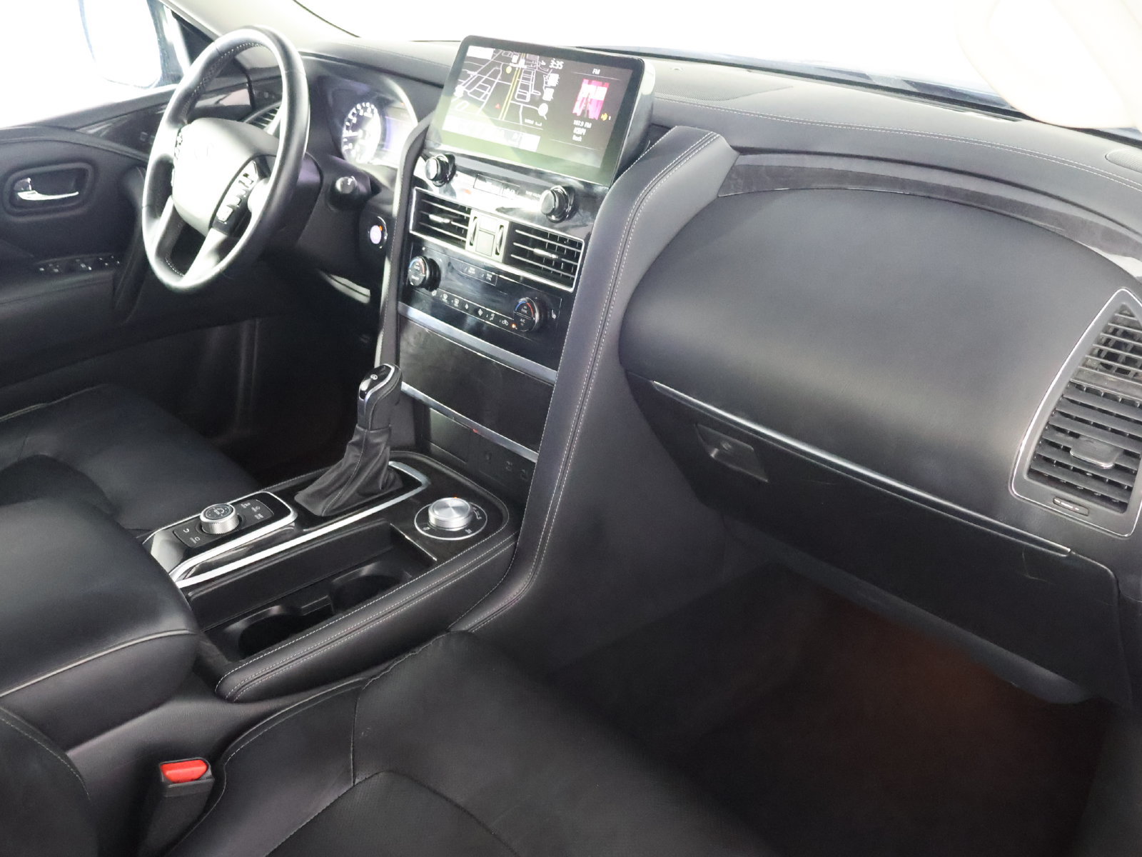 Used 2024 INFINITI QX80 Luxe AWD/4WD image 57