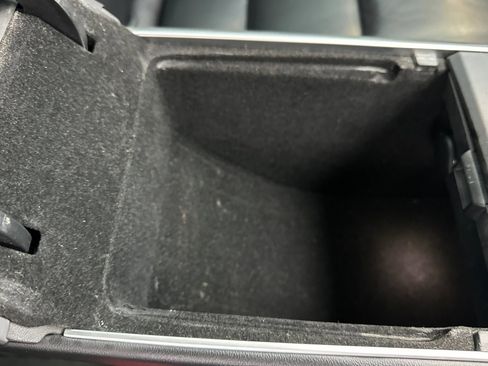 Used 2021 Tesla Model Y 2WD image 28