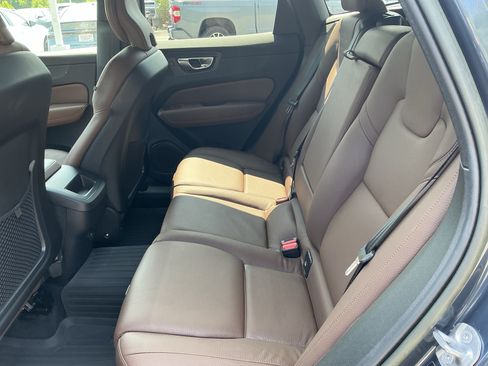 Used 2023 Volvo XC60 B5 Plus w/ Protection Package Premier AWD/4WD image 16