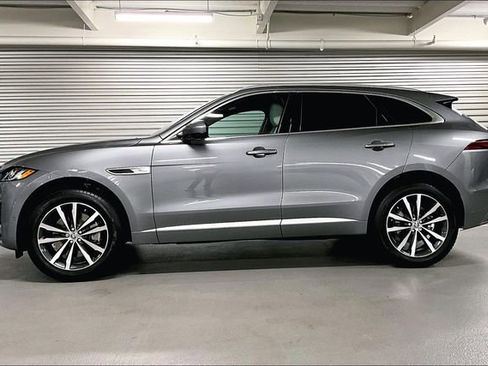 New 2026 Jaguar F-PACE R-Dynamic S image 3