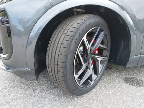 New 2027 Audi SQ6 e-tron Premium Plus AWD/4WD image 36