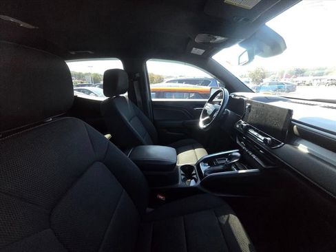 Used 2023 Chevrolet Colorado LT RWD image 7