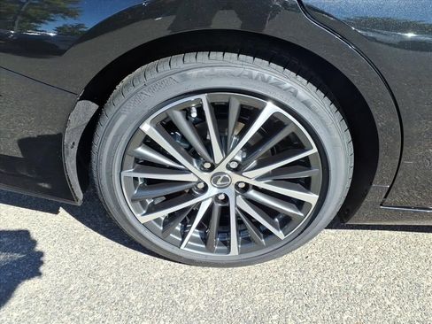 New 2025 Lexus ES 350 w/ Premium Package image 6