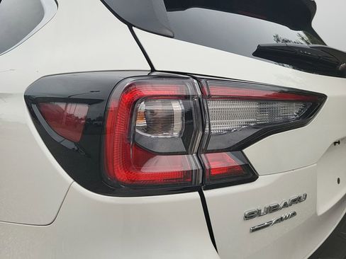 Used 2025 Subaru Outback Premium image 5