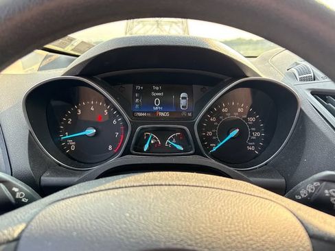 Used 2018 Ford Escape SE w/ SE Sync 3 Package AWD/4WD image 27