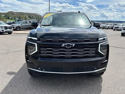 Certified 2025 Chevrolet Suburban High Country AWD/4WD image 9