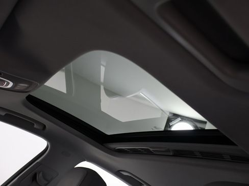 Used 2017 Audi A4 2.0T Premium Plus image 9